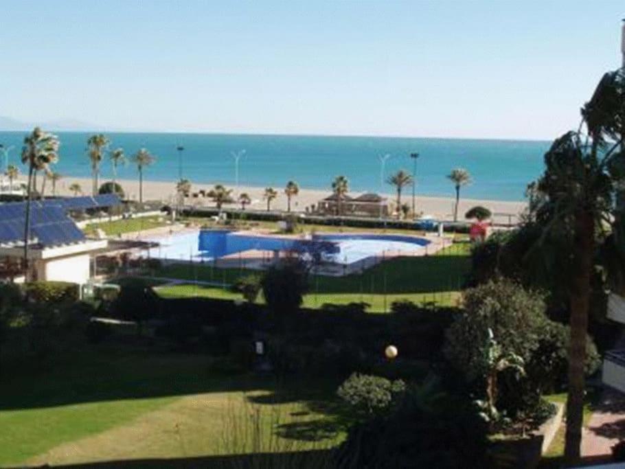 Apartamento Primera Linea Playa Τορρεμολίνος Εξωτερικό φωτογραφία